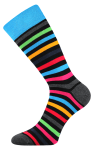 Lustige Socken mit farbigen Streifen