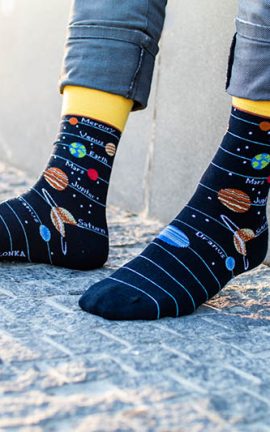 Bunte Socken mit Universum